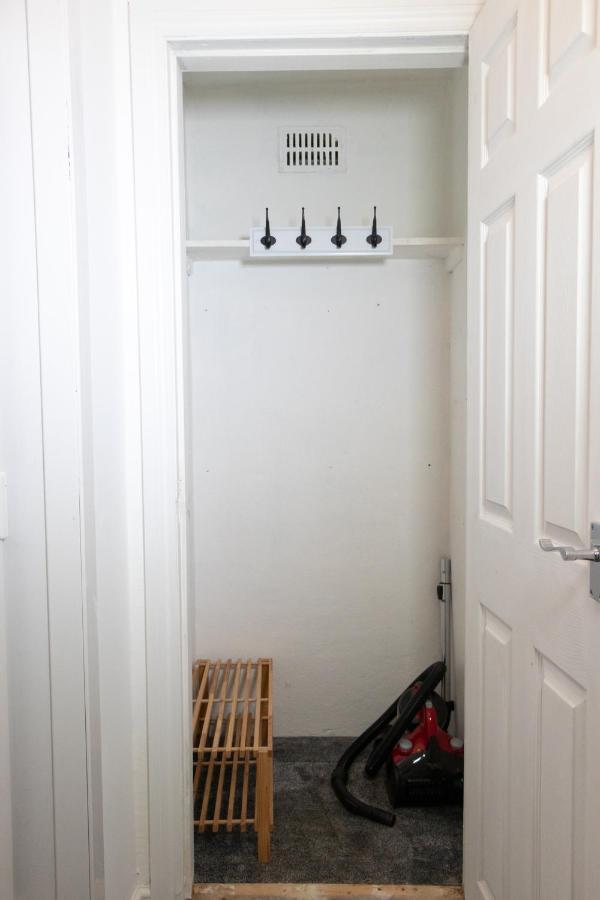 Vion Apartment - Farquhar แอเบอร์ดีน ภายนอก รูปภาพ